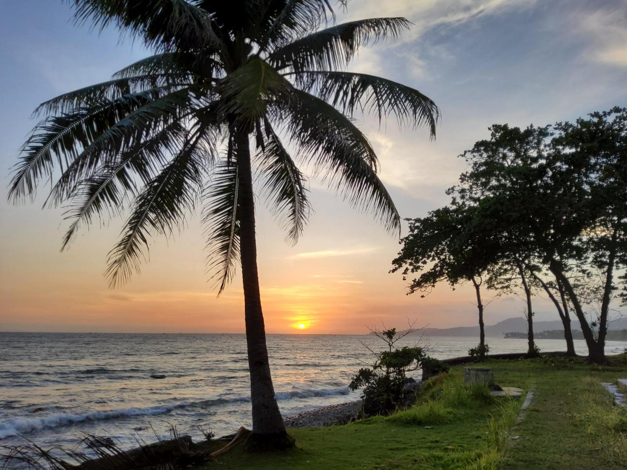 Hotel Kumala Samudra Cikakak Exteriér fotografie
