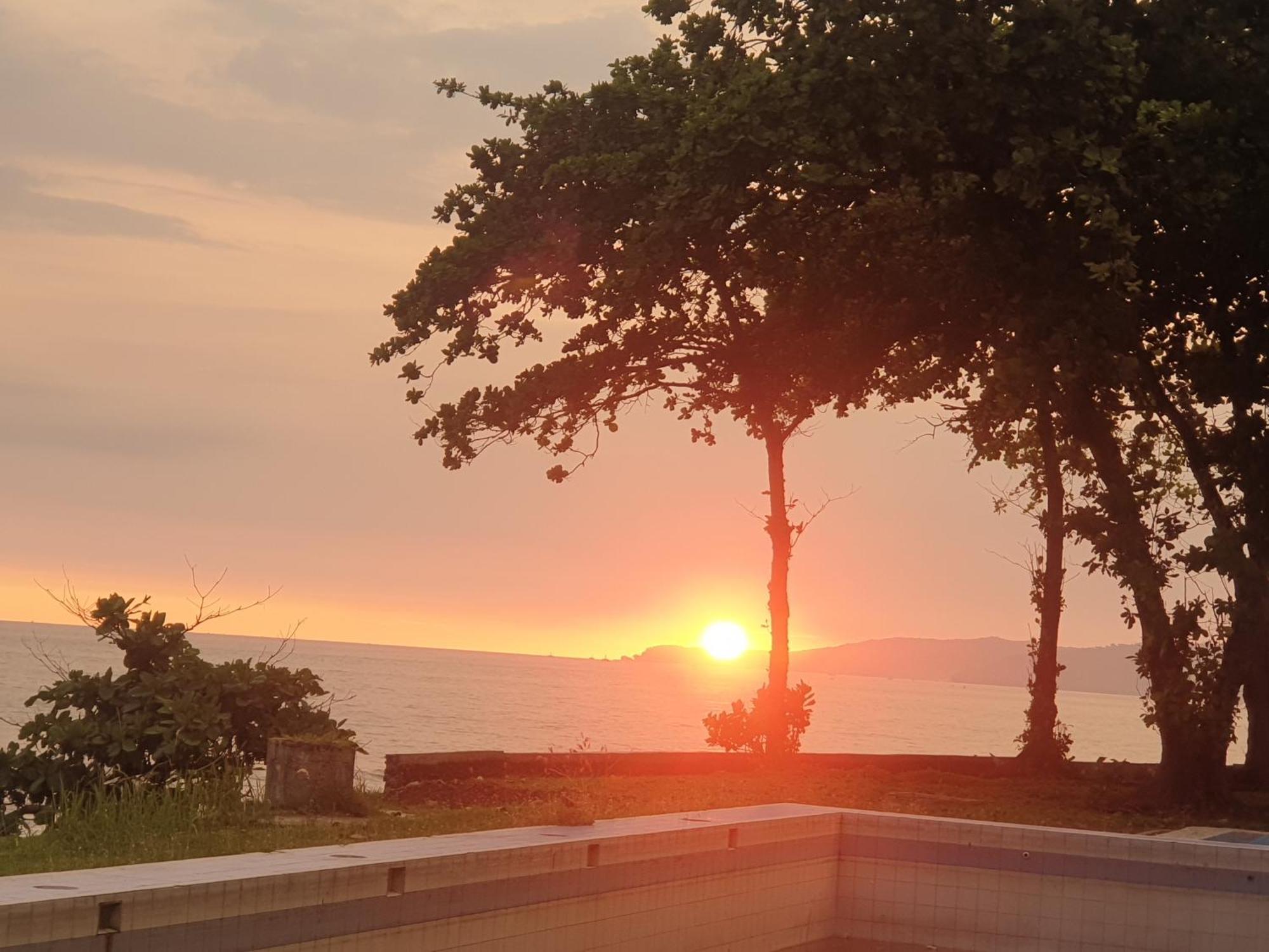 Hotel Kumala Samudra Cikakak Exteriér fotografie