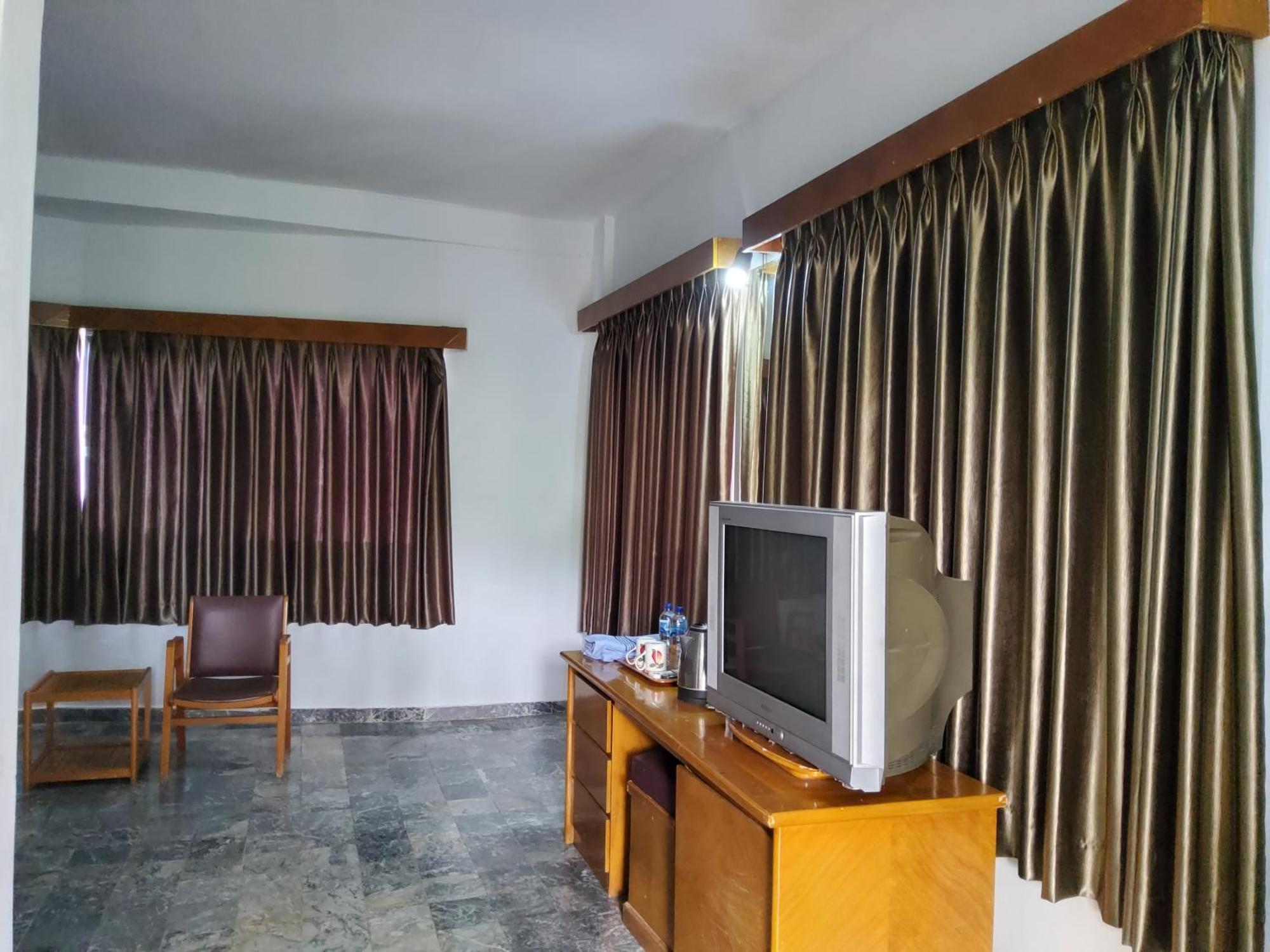 Hotel Kumala Samudra Cikakak Exteriér fotografie